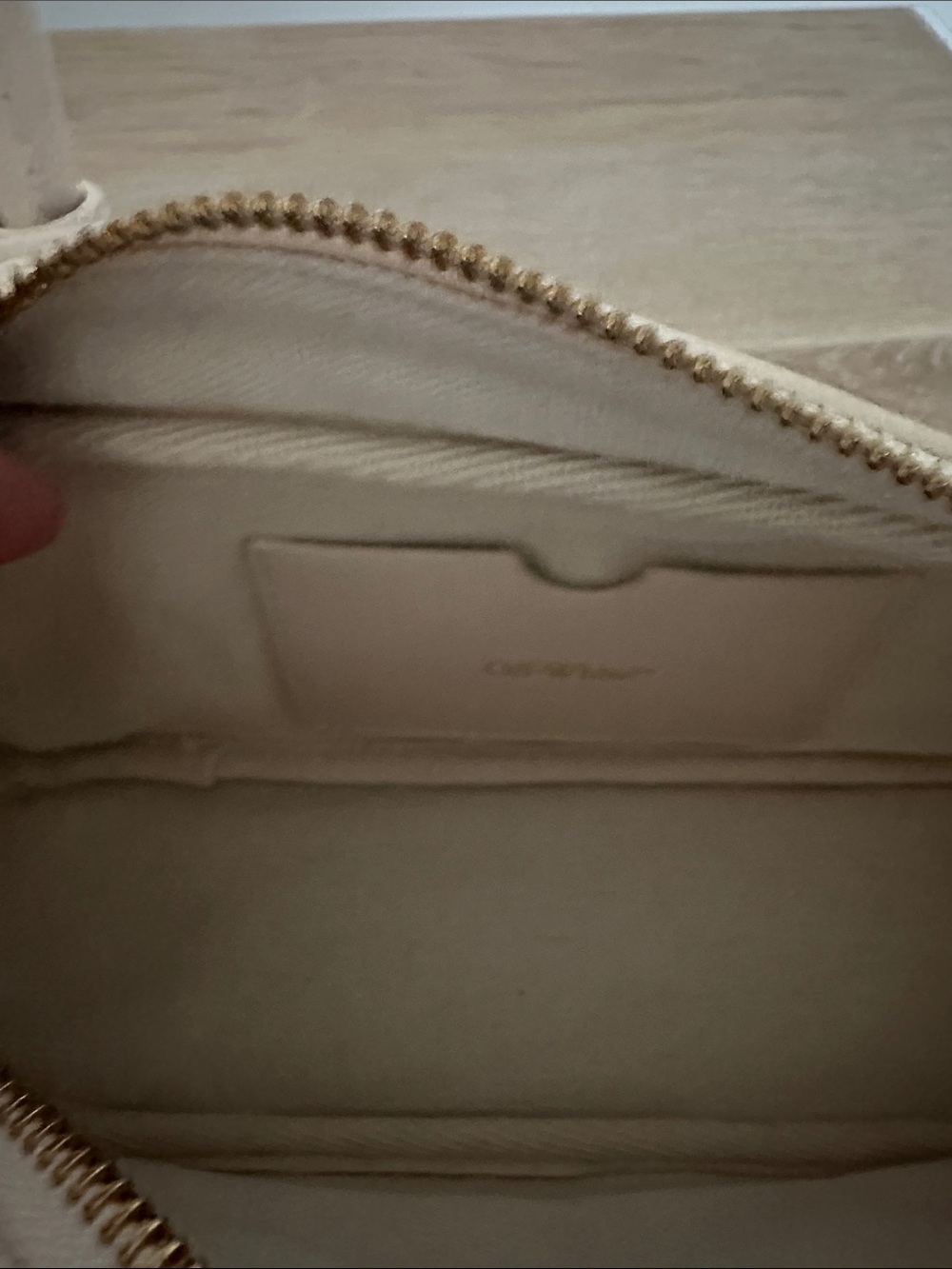 Off-White Pale Cream Leather Shoulder Bag with Gold Hardware - Picture 7 of 9